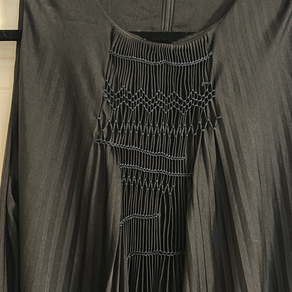 Vince Womens Black Pleated Smocked Midi Dress Sz Small Chic Minimalist Coastal - Picture 7 of 13